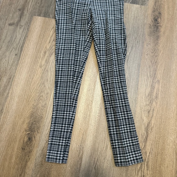 Calvin Klein Women's Pull-On Pants - Picture 3 of 3